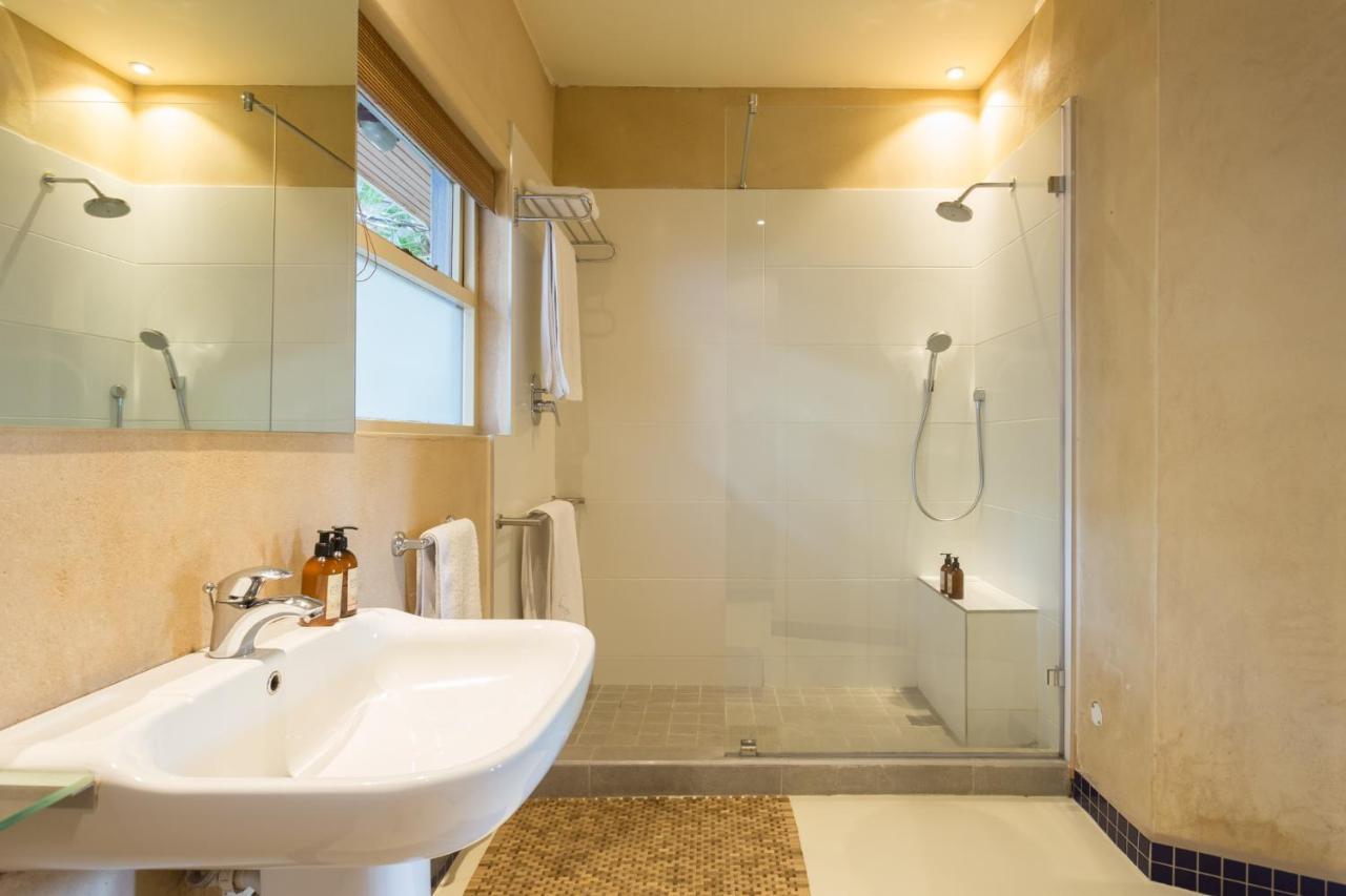 Lezard Bleu Guest House Cape Town Exterior photo
